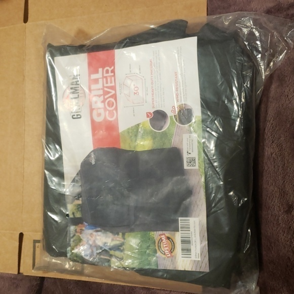 Gillman grill cover 30 inch NWT‎
